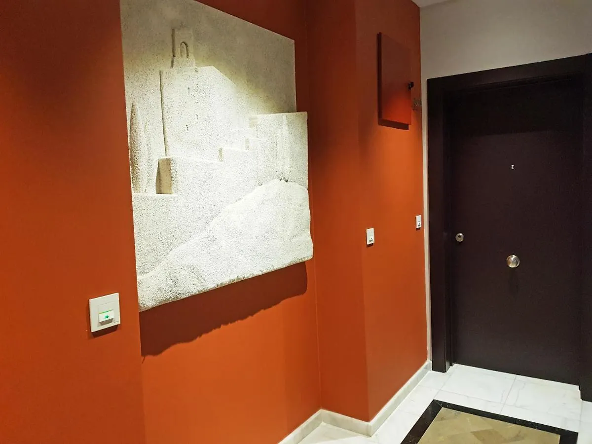 아파트 Apartamentos Caballerizas Granada Con Parking Gratuito En Pleno Centro