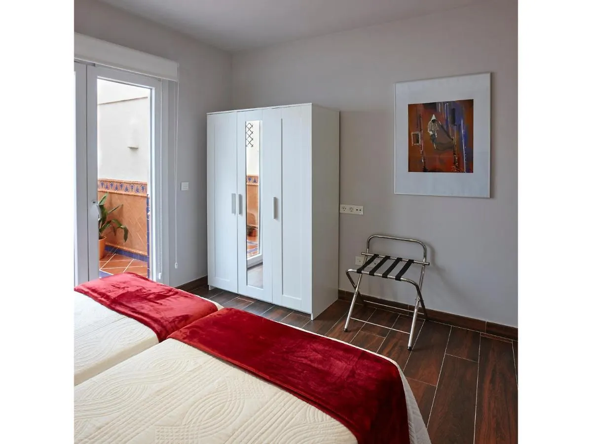 아파트 Apartamentos Caballerizas Granada Con Parking Gratuito En Pleno Centro 스페인