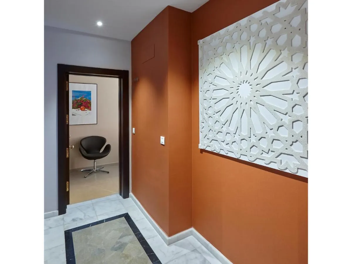Apartamentos Caballerizas Granada Con Parking Gratuito En Pleno Centro 아파트