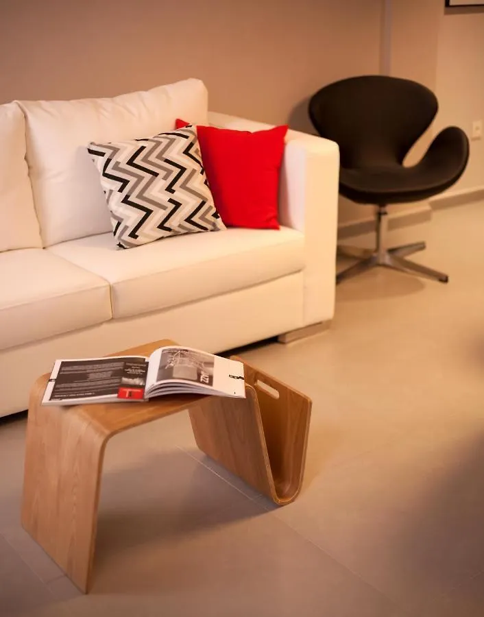 Apartamentos Caballerizas Granada Con Parking Gratuito En Pleno Centro Apartament