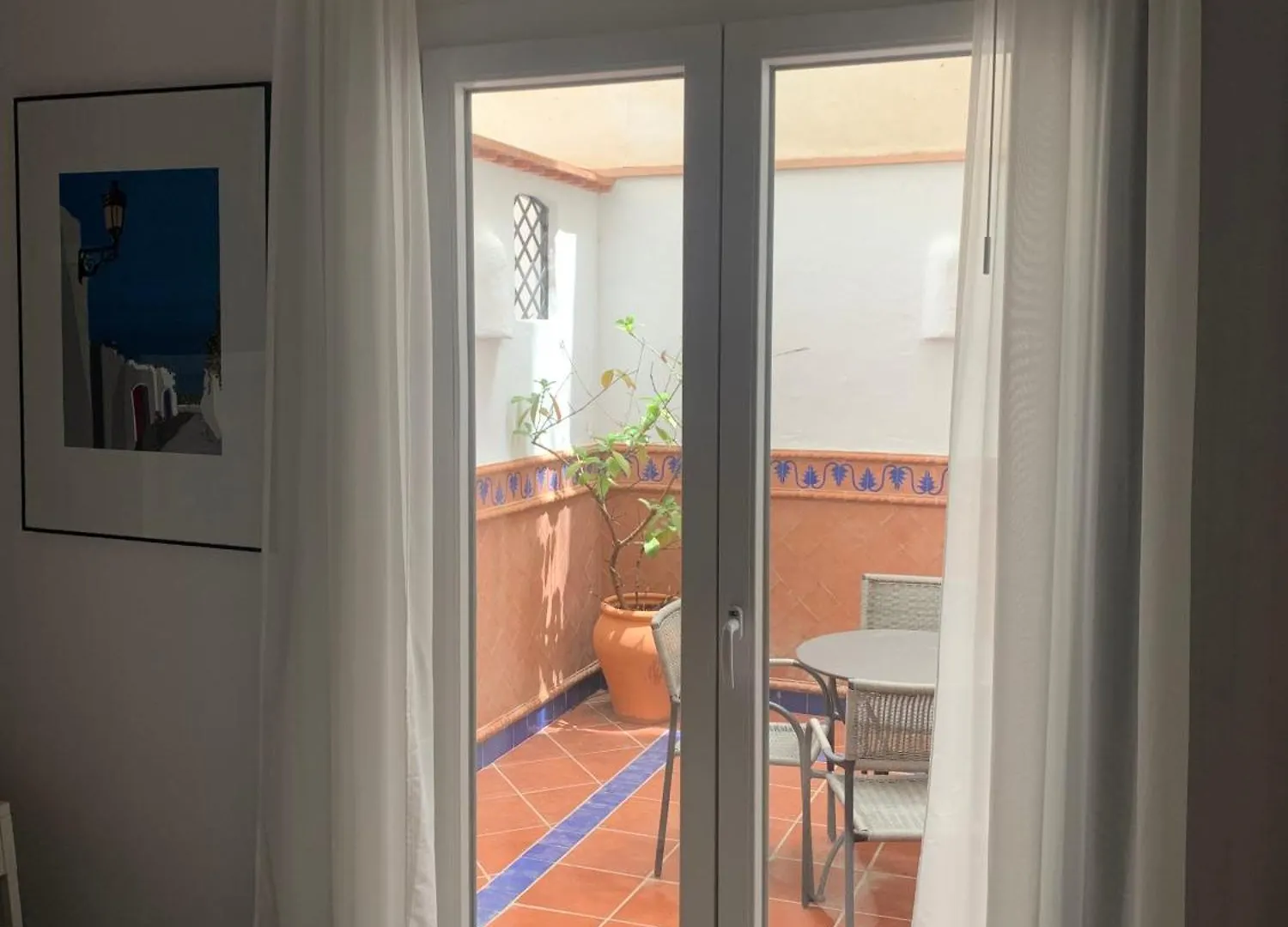 Apartamentos Caballerizas Granada Con Parking Gratuito En Pleno Centro 0*,  Spanien